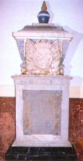 Lápida en el Panteón de Marinos Ilustres.