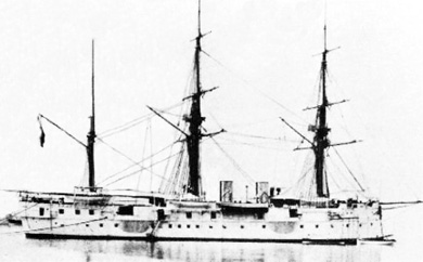 Fotografía en blanco y negro del crucero de madera Aragón.