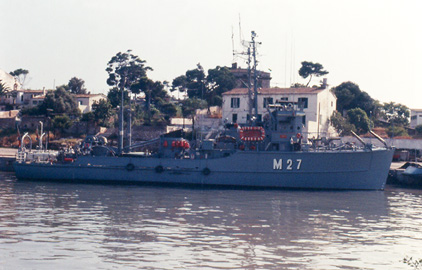 Foto del dragaminas Turia, tirada en Palma de Mallorca en octubre del año 1976.