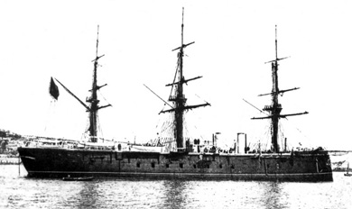  Fotografía en blanco y negro de la fragata acorazada Vitoria.